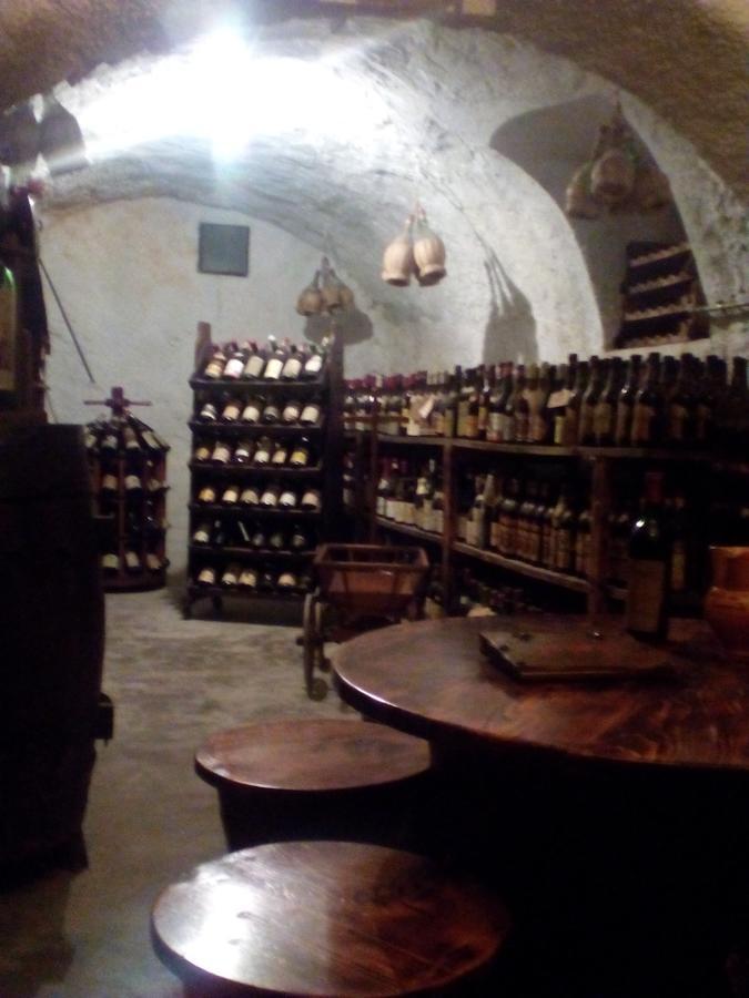Locanda Da Tullio Capovalle Exterior photo